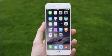 Apple Patches iOS Versions Over a Decade Old: What It Means for Your Old iPhone